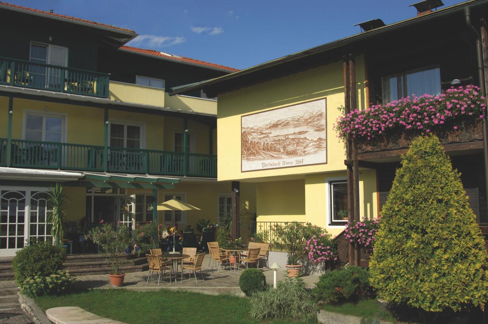 Die Wunder S Ferienpension Portschach am Woerthersee Luaran gambar
